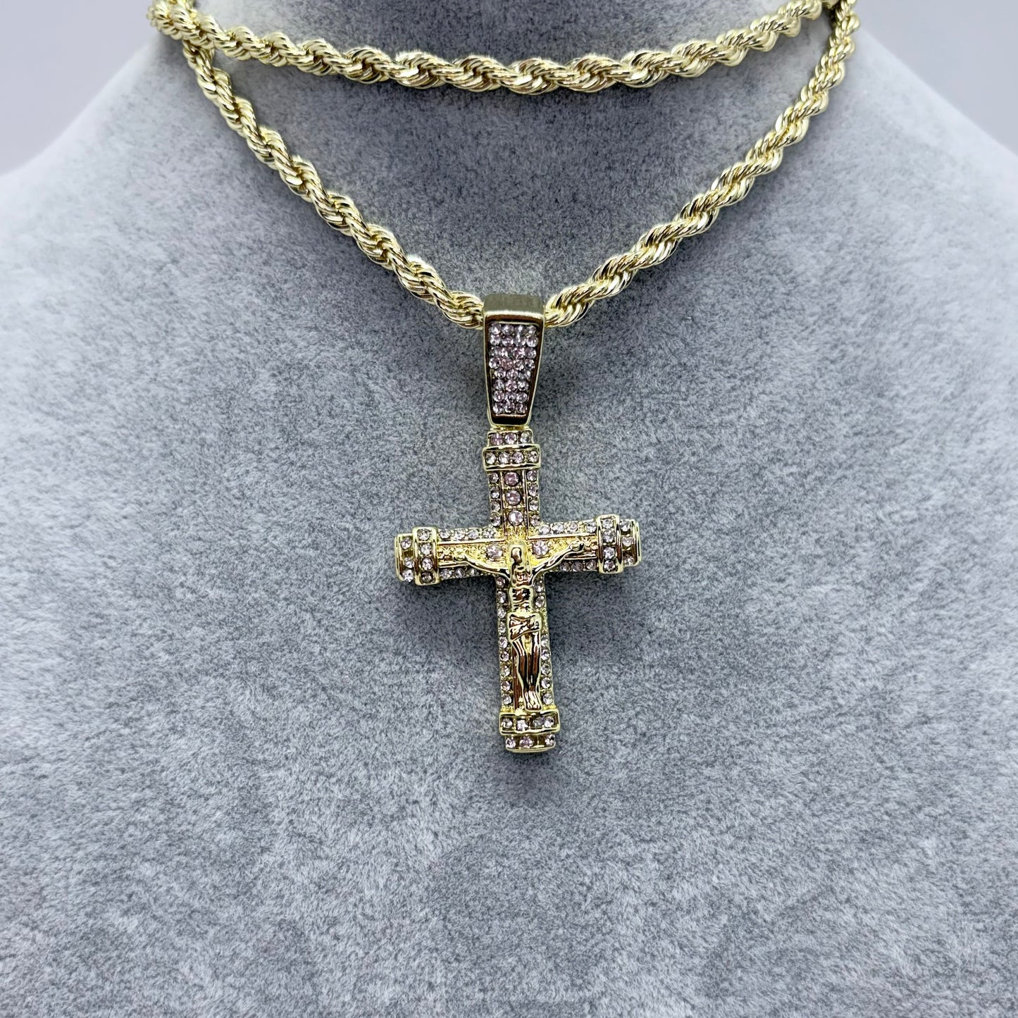 Crucifix Necklace for Men, Gold Rope Chain, CZ Diamond Cross Pendant, Waterproof Stainless Steel